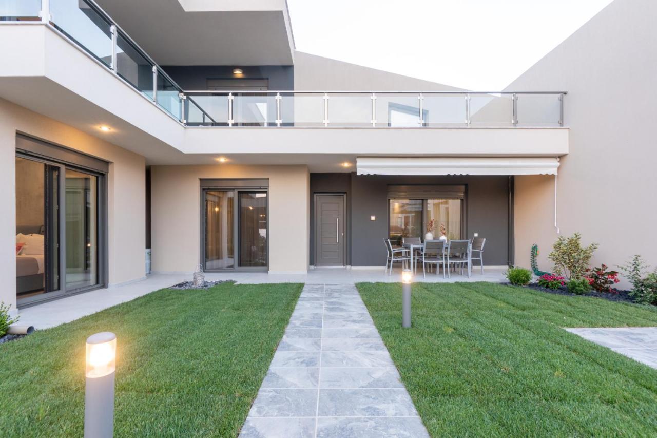 3 Doors Villas Nea Iraklitsa Экстерьер фото