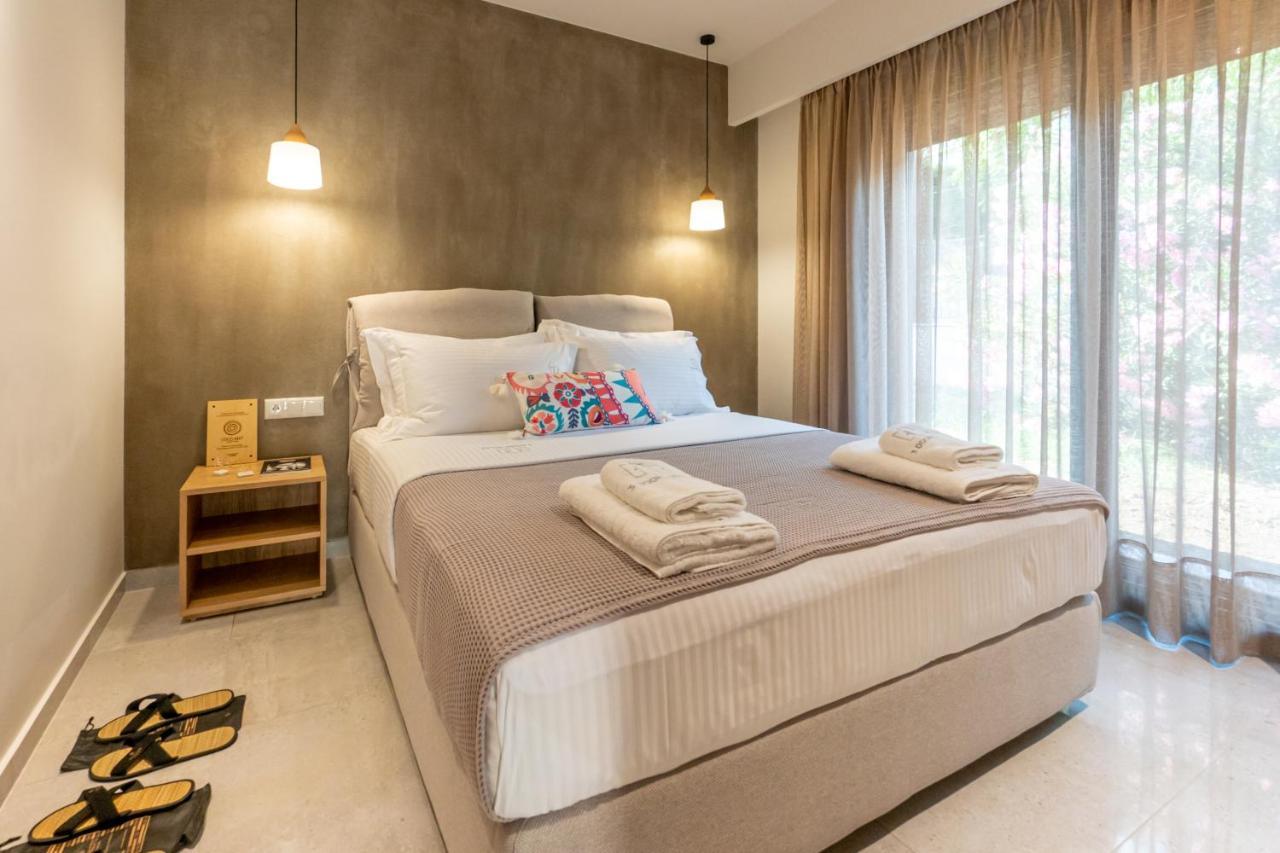 3 Doors Villas Nea Iraklitsa Экстерьер фото