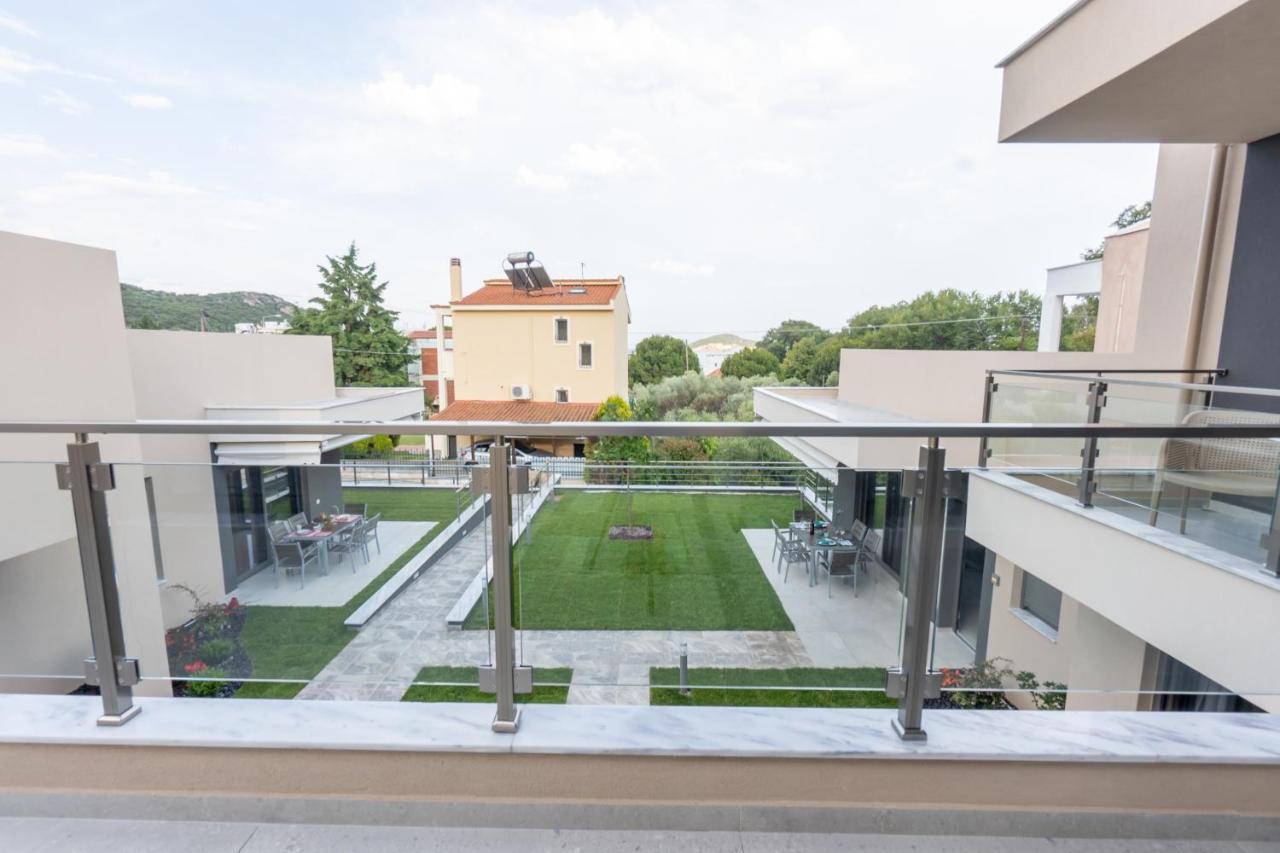 3 Doors Villas Nea Iraklitsa Экстерьер фото